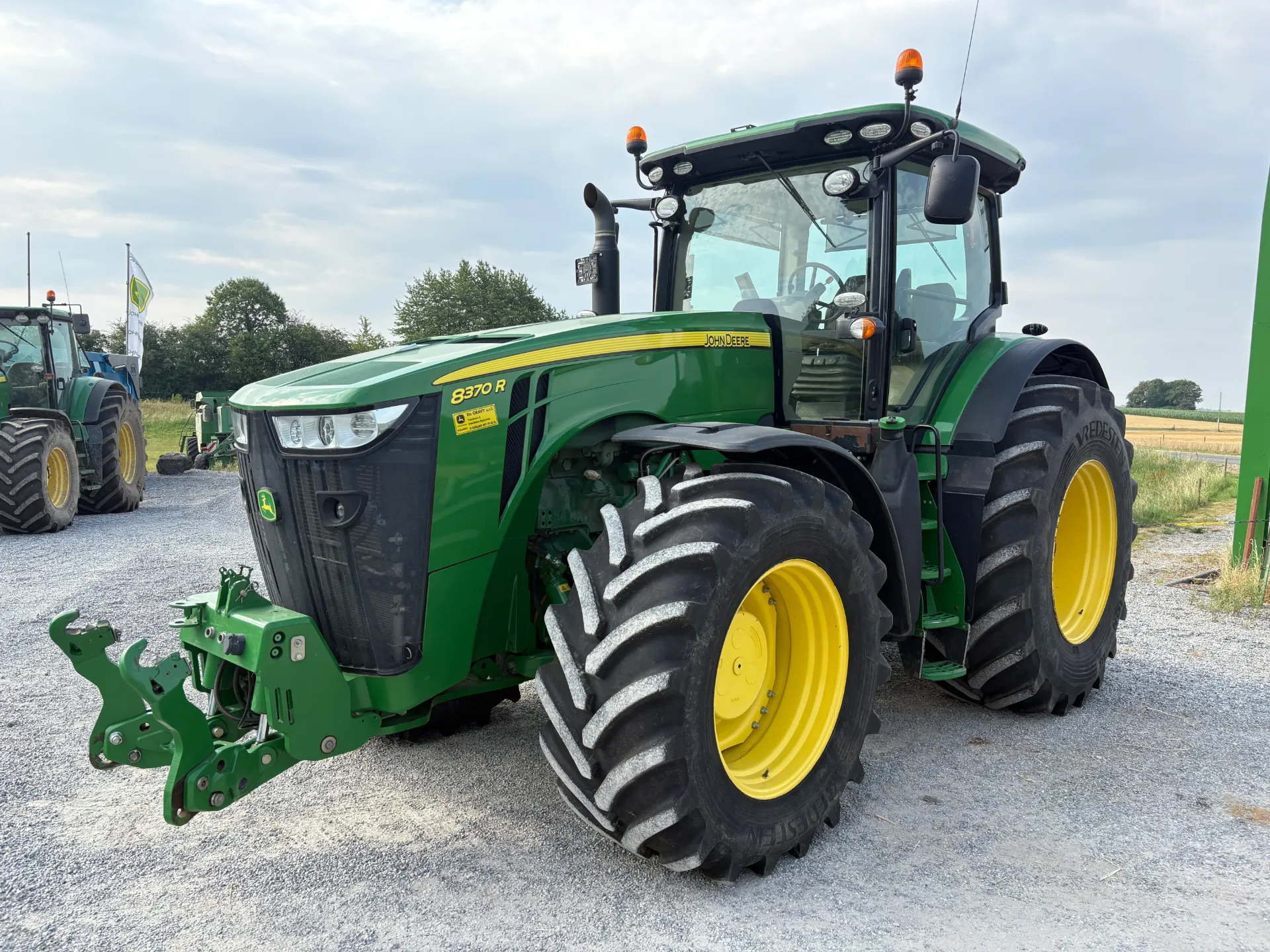 John Deere 8370R