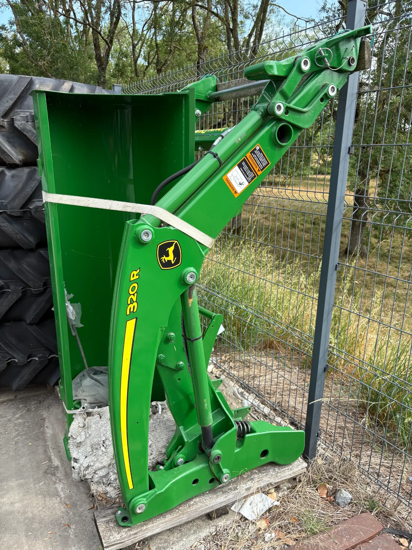 Chargeur frontal John Deere 320R