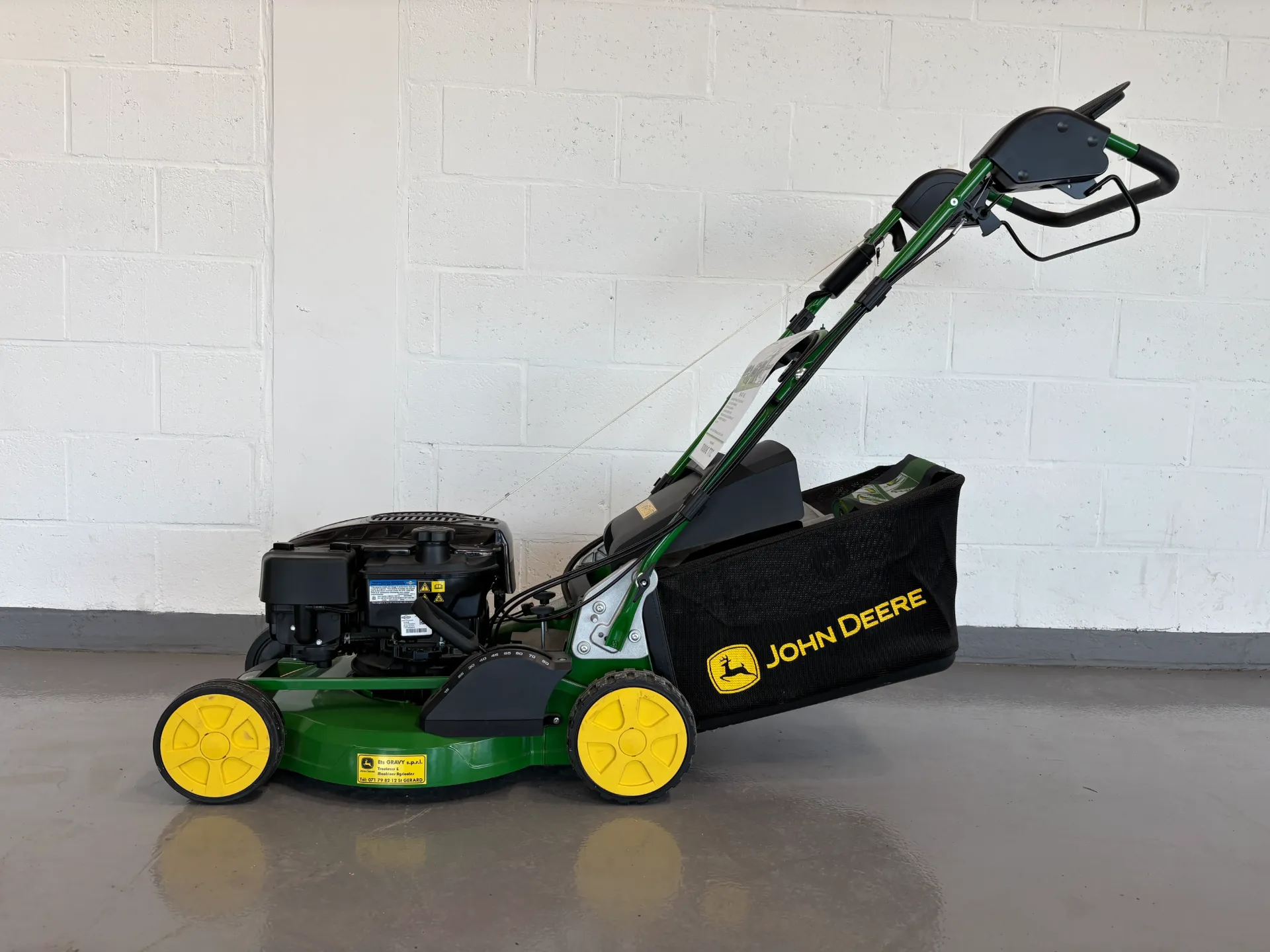 John Deere R47VE